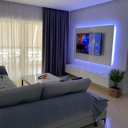 Crist * Sarandë
